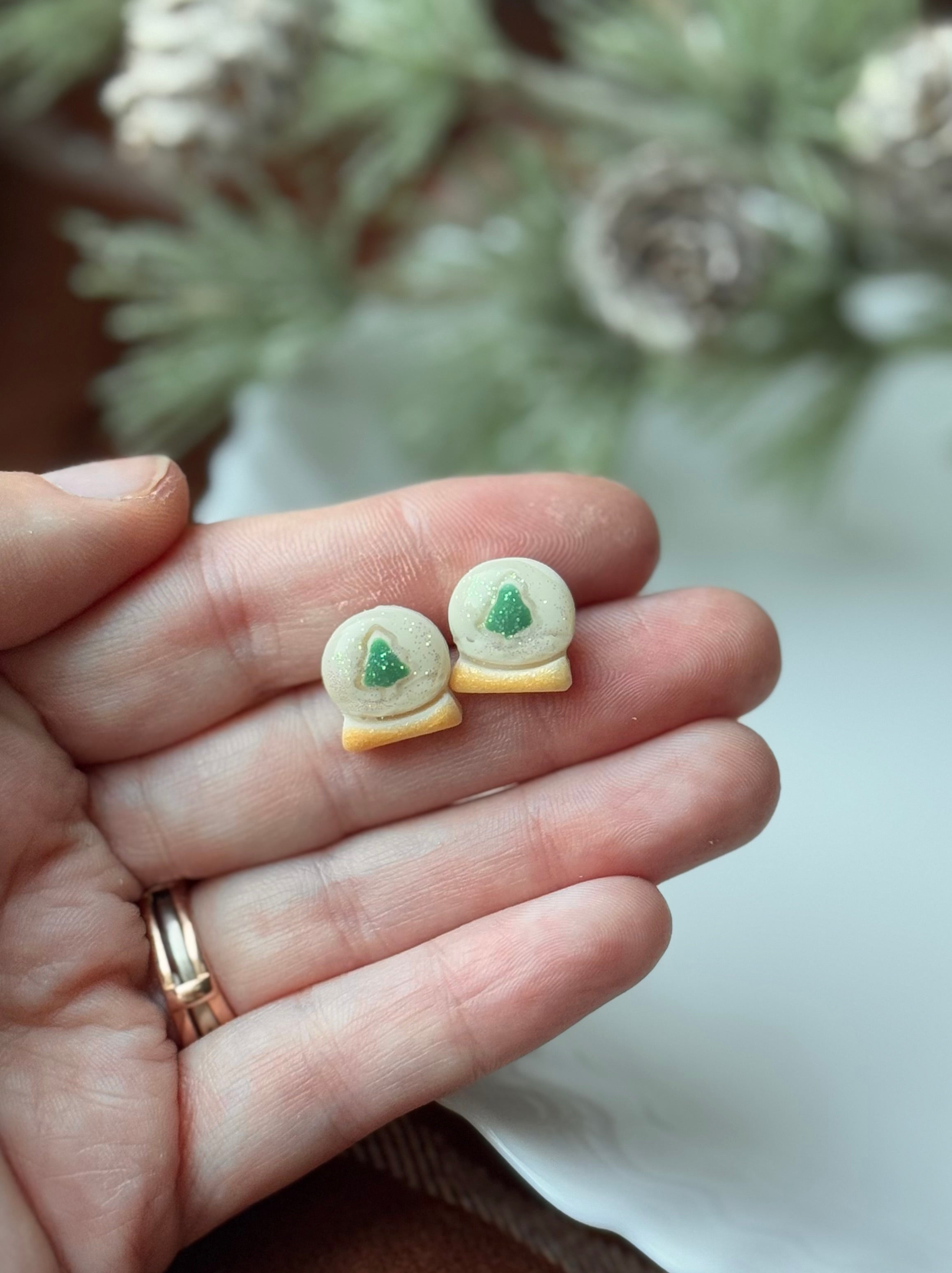 Snow Globe Studs