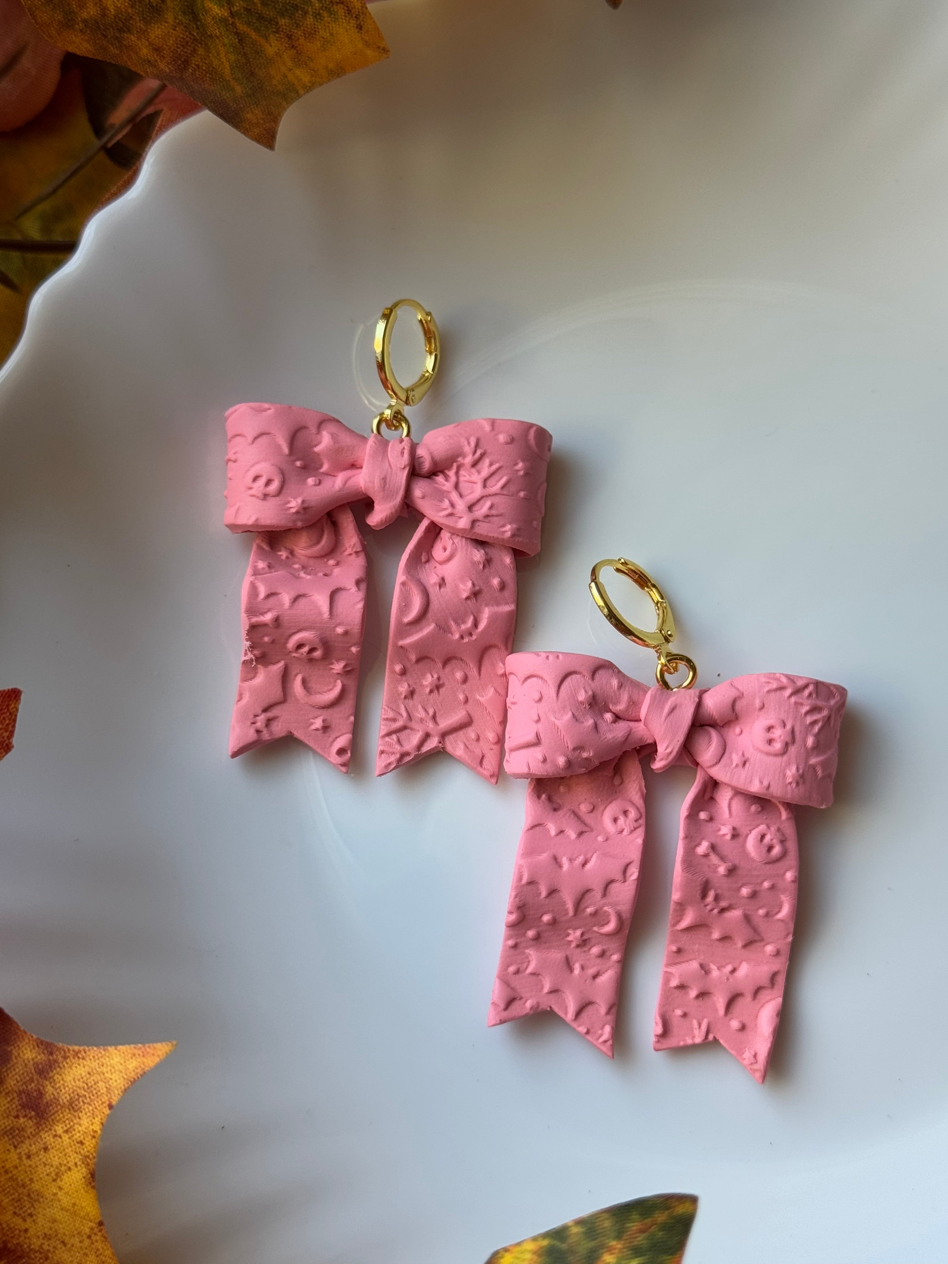 Pink Halloween Bow Huggies