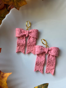 Pink Halloween Bow Huggies