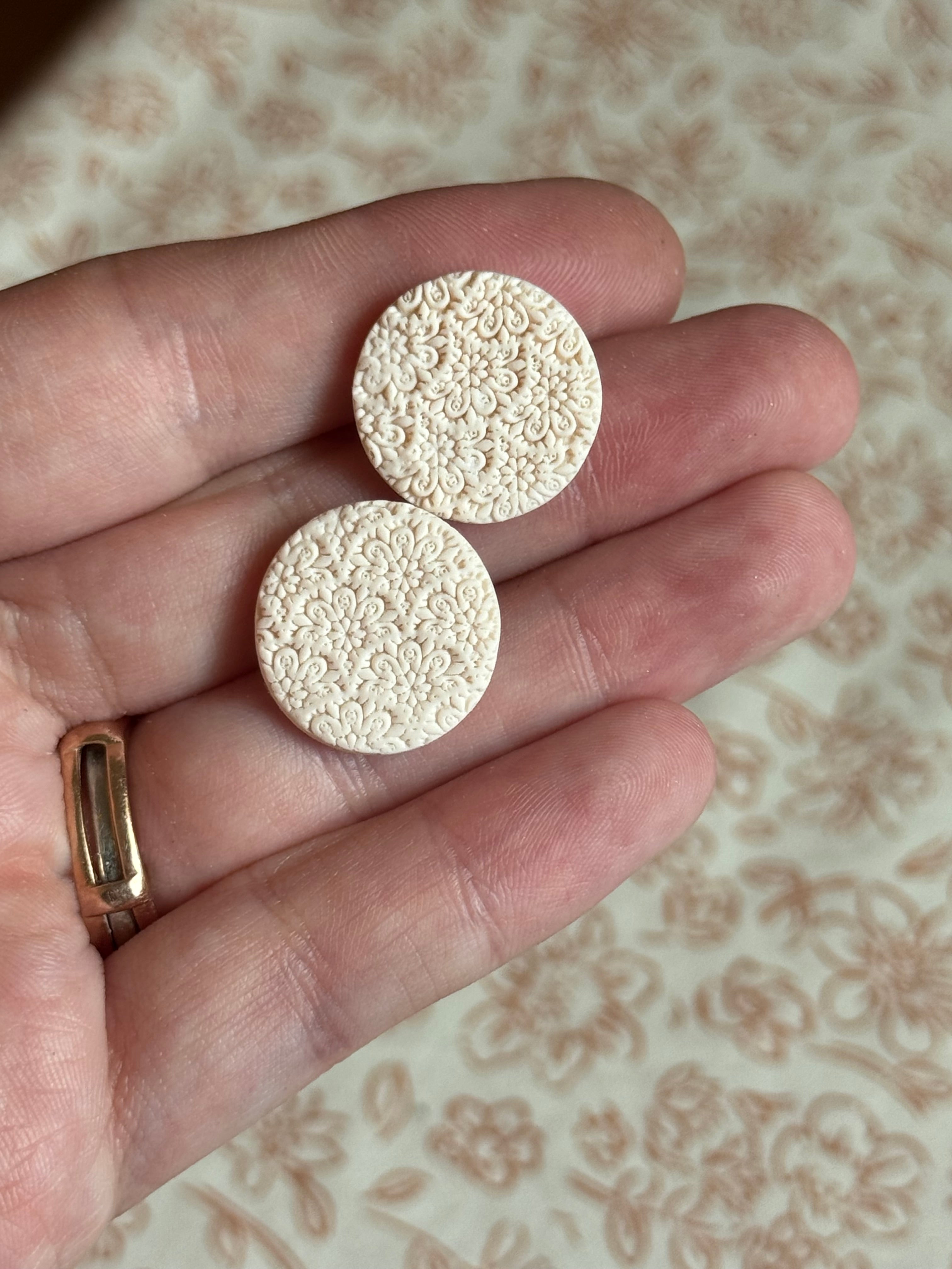 Lace Nickel Studs
