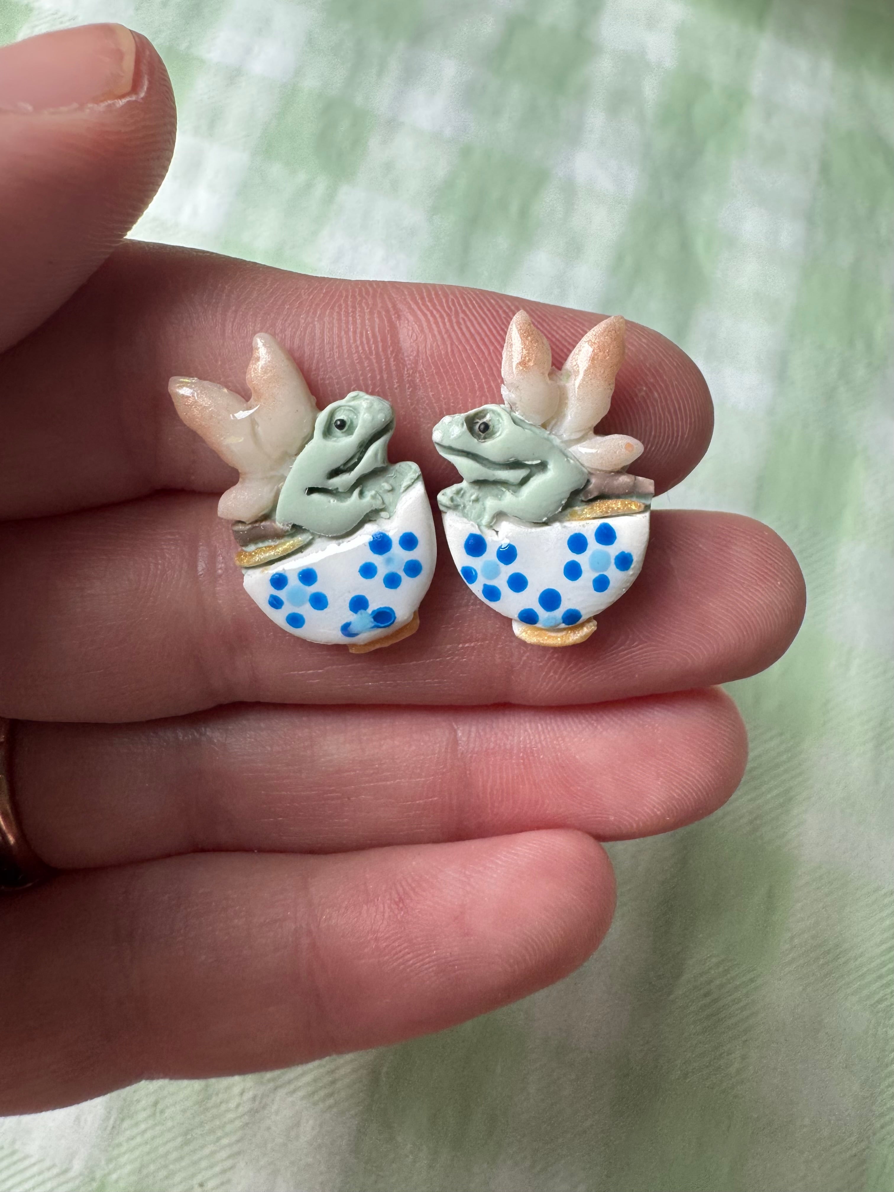 Teacup Frog Studs