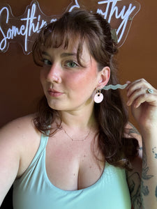 Hazel, in Pink