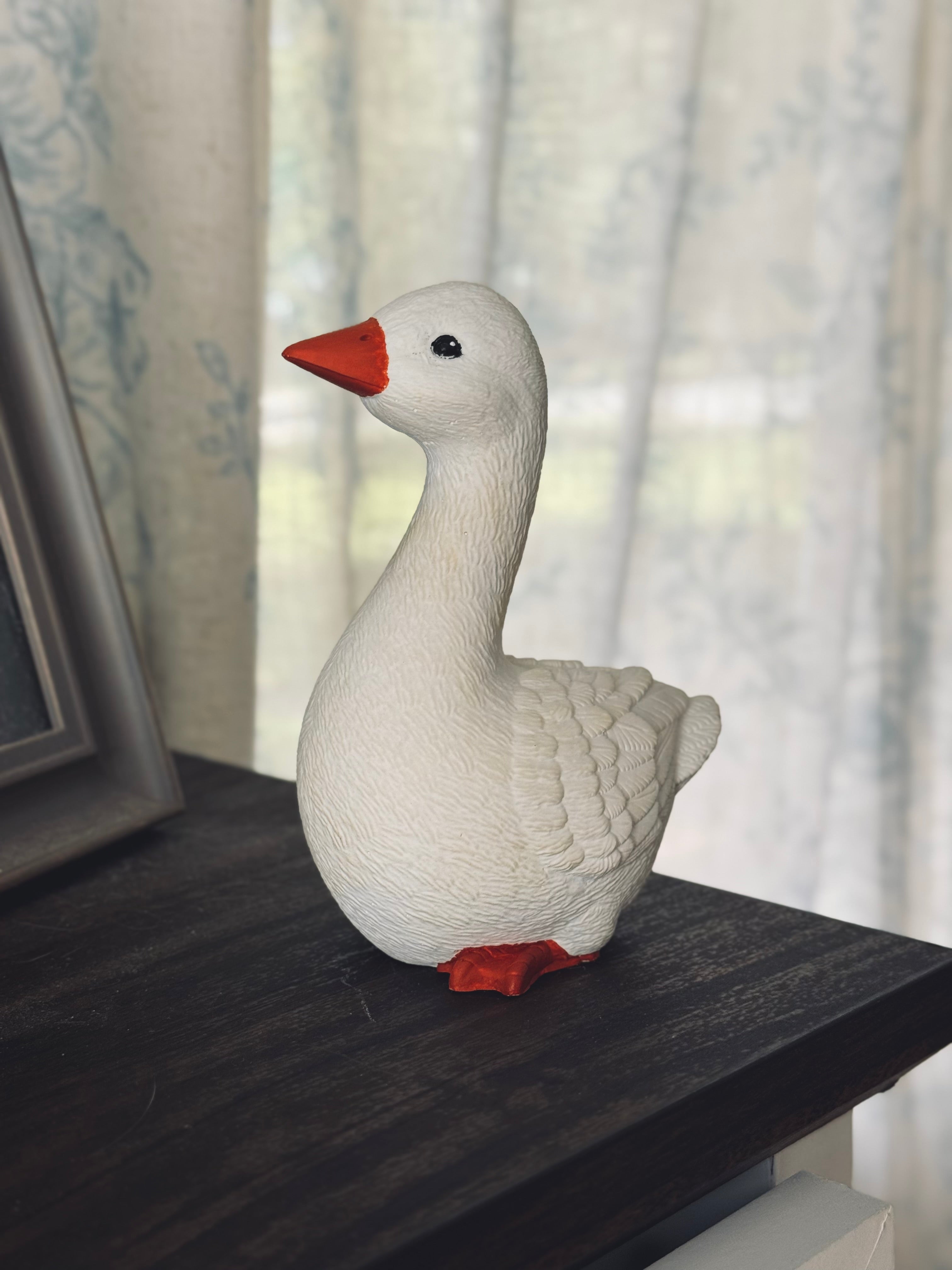 Baby Porch Goose