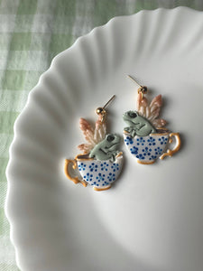 Teacup Frogs