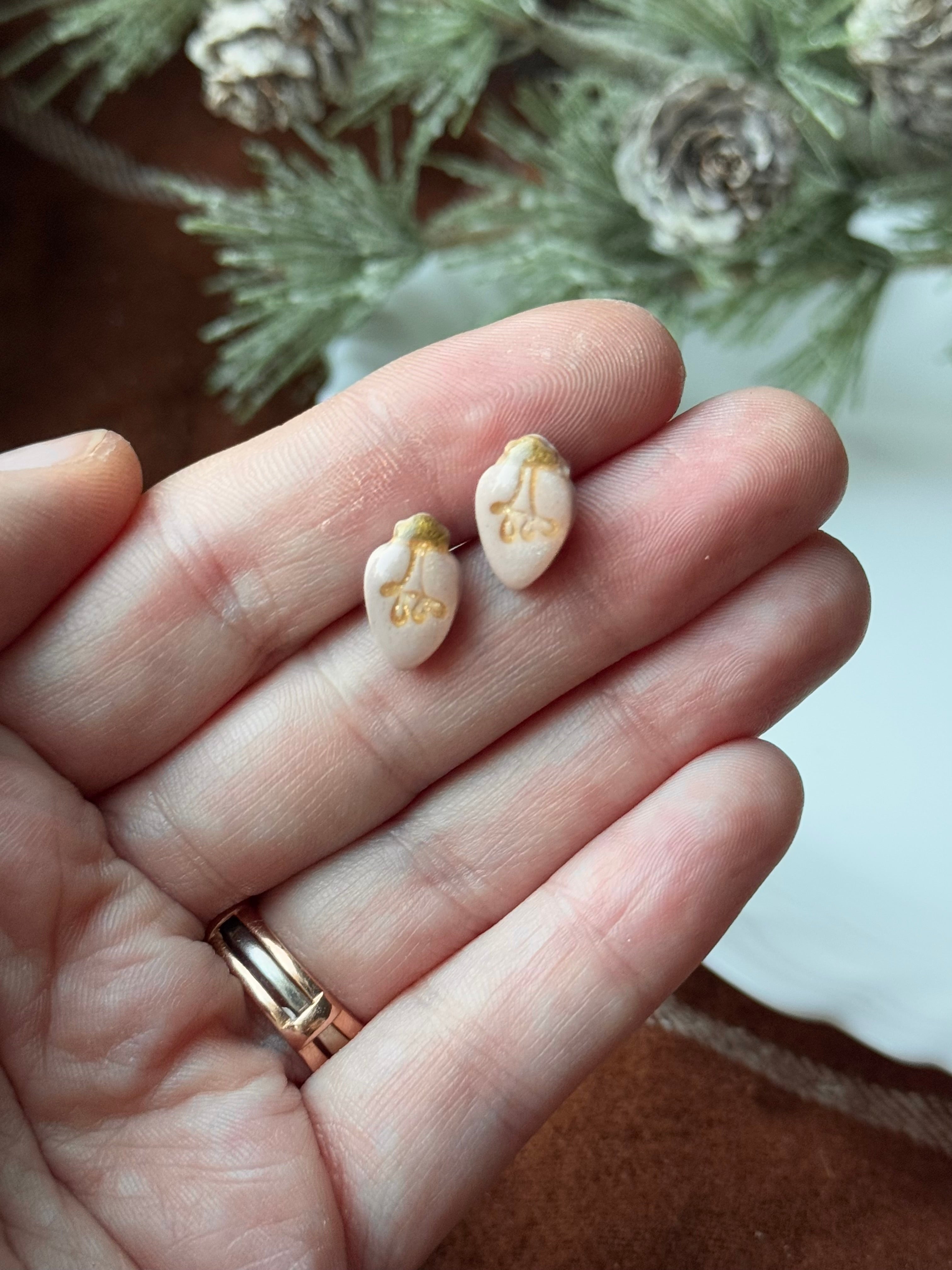 Sugar Pink Bulb Studs